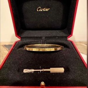 💯 Cartier Love bracelet YG small version size 17